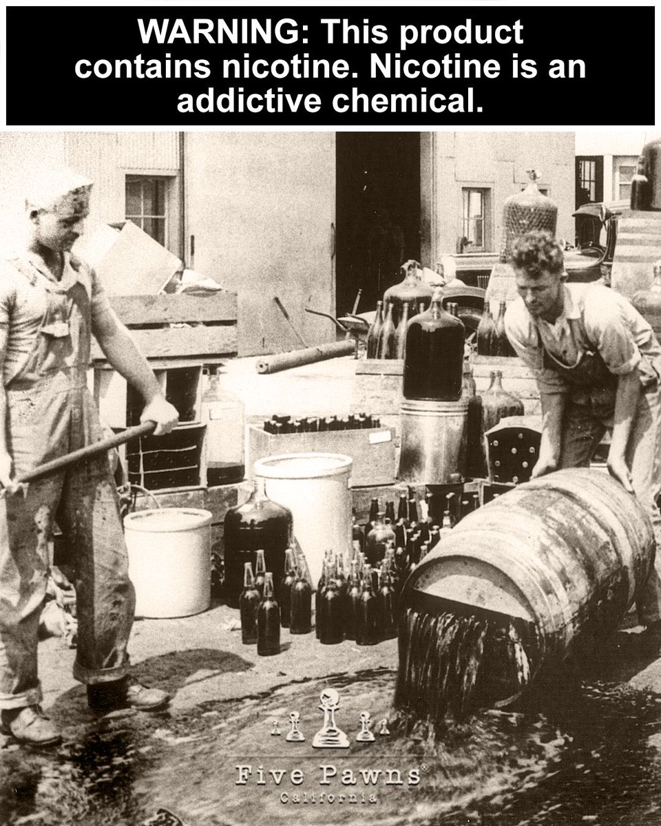 FivePawns's tweet photo. 100 years ago today, a nation wide Prohibition began. Photo courtesy Orange County Archives.
#fivepawns #wevapewevote #prohibition #myhowthingshavechanged #notblowingsmoke #casaa #tobaccoharmreduction #adultslikeflavors #iamproof #feeltheflavor #orangecounty #santaana #wecare https://t.co/8D1mvunwKJ