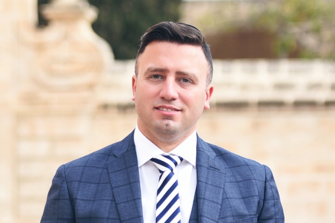 #DELTASummit would like to congratulate Hon. <a href="/SilvioSchembri/">Silvio Schembri</a> on becoming Minister for the Economy, Investment and Small Business  &amp; Hon. <a href="/BartoloClayton/">Clayton Bartolo</a> on becoming Parliamentary Secretary for Financial Services and Digital Economy. Congratulations! 👏👏

#malta 
<a href="/DrKablan/">Abdalla Kablan</a>