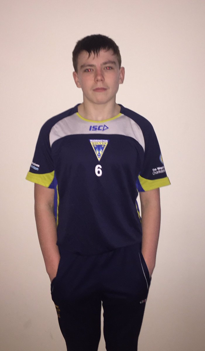 nickygwill's tweet photo. @briers6 @bengwill9 said after all these years the shirt you gave him finally fits 😂 He’s wearing it for training tonight 👍😊 https://t.co/o55X0Zy1LE