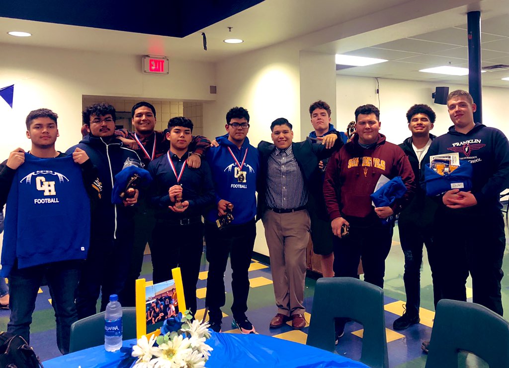 MArenasWing's tweet photo. All these young men will be returning next year to help the Falcons in the trenches. Hands down one of the most underrated unit in the state๐ค The party is officially over, itโs time to grind๐ช๐ฝ #Wingsup #Rhinos #weBIG https://t.co/1xdDk4X0an