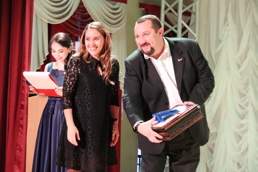 Представителей СМИ поздравили с профессиональным праздником! От <a href="/ivgoradm/">IVGORADM</a> поздравили редактора сайта <a href="/ivanovonews_ru/">ivanovonews</a> А. Полякова, корр-та газеты <a href="/RKIvanovo/">Рабочий край</a> О. Кузьмину, корреспондента телепрограммы <a href="/ivteleradio/">ГТРК «Ивтелерадио»</a> К. Кравченко и редактора портала Кстати.News Т. Преображенскую.