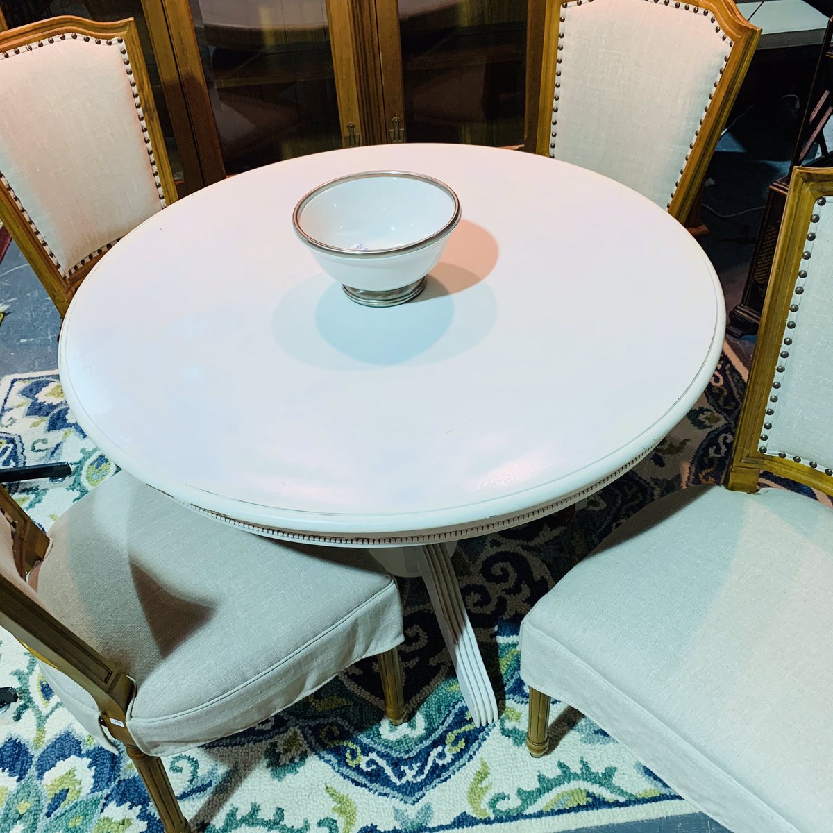 We have another round pedestal table!  This one is distressed and comes with four beautiful upholstered chairs.  The table has a diameter of 42”. #rounddiningtable #distressedtable #tableandchairs #raleighconsignments #upscaleconsignments #sohoconsignments @sohoconsignments