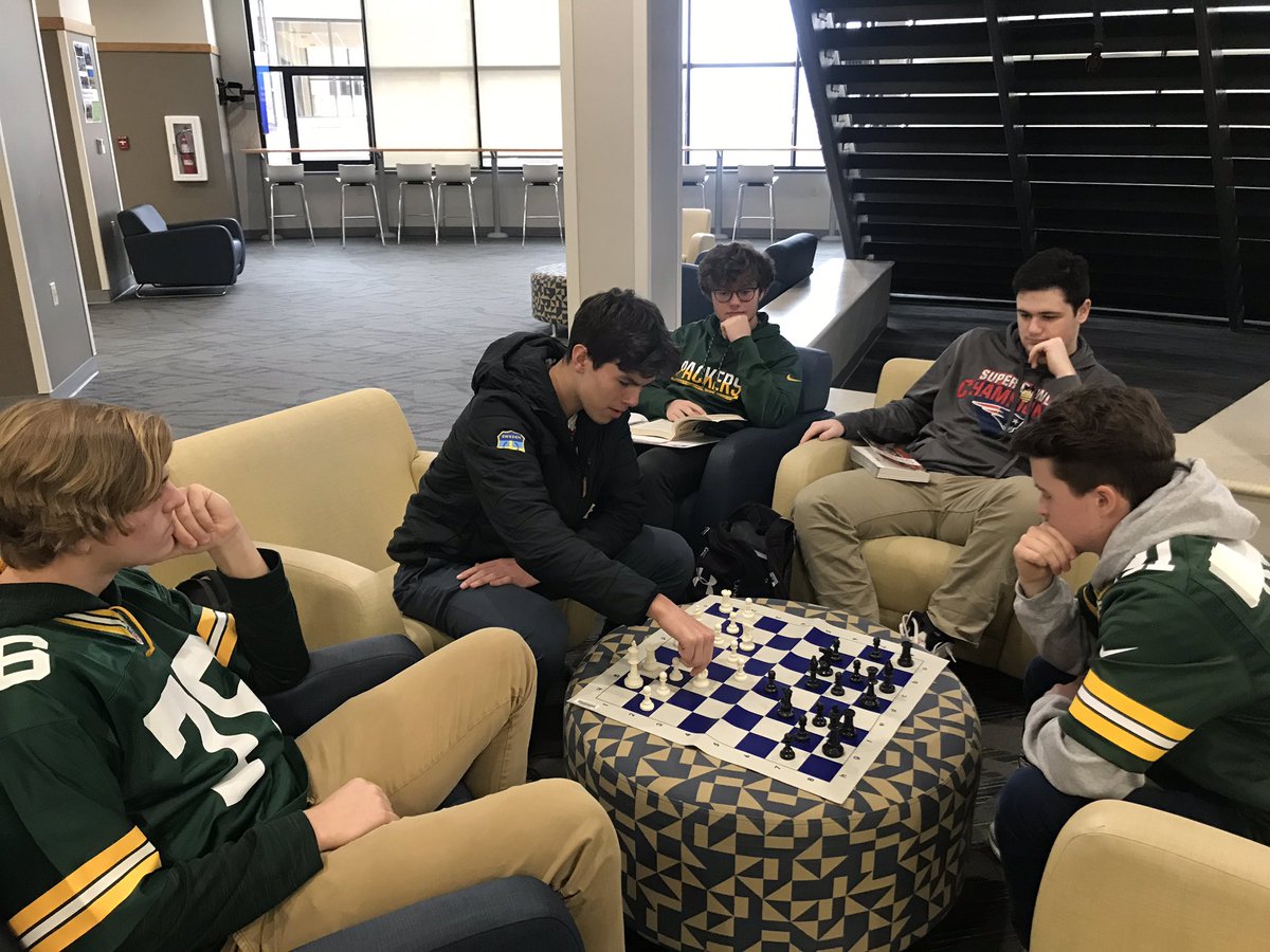 jeff_monday's tweet photo. Love to see @marquettehigh students putting away their devices for some friendly competition! https://t.co/1FcepWuYxH