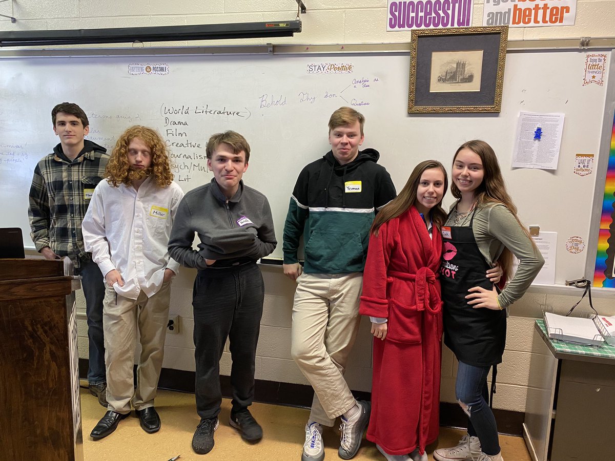 sullmary's tweet photo. Welcome to the Tabard Inn! Pilgrims meet and greet before embarking on the journey to the shrine of St. Thomas Becket. #ThisisKRHS #Englishlit @KRHSBosworth @KRHSCOUGARPRIDE https://t.co/YHsCARdoDO