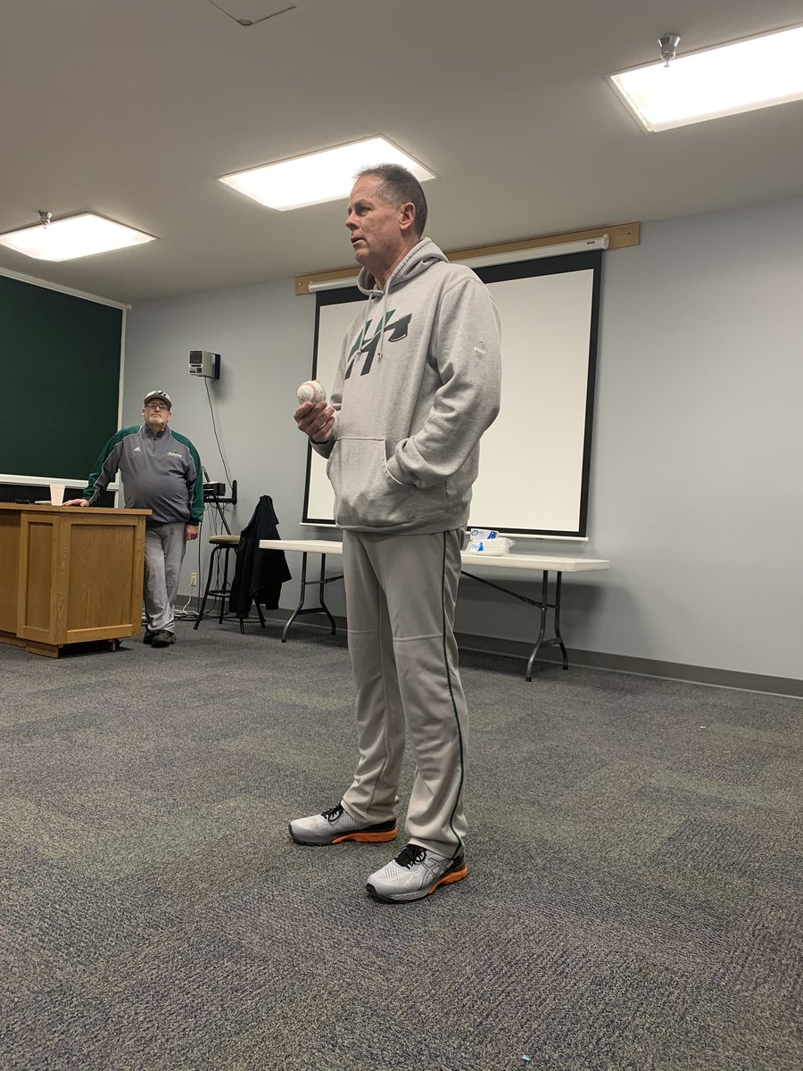 baseball_HU's tweet image. A huge CONGRATS to Coach Brian Abbott as he is inducted into the Indiana High School Baseball Coaches Association Hall of Fame tonight!

We were able to congratulate Coach Abbott on this achievement earlier in the week with a team-signed ball and some cake. Congrats, Coach! 
#ACE