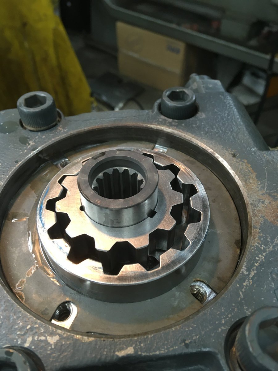 Perf_Hyd's tweet photo. Here at Perfection Hydraulics we re-manufacture many pumps back to OEM standards, Rexroth is one of those pumps.  We have years of experience, and high quality standards which is what it takes to build Rexroth pistion pumps. https://t.co/xYihyYMXVL