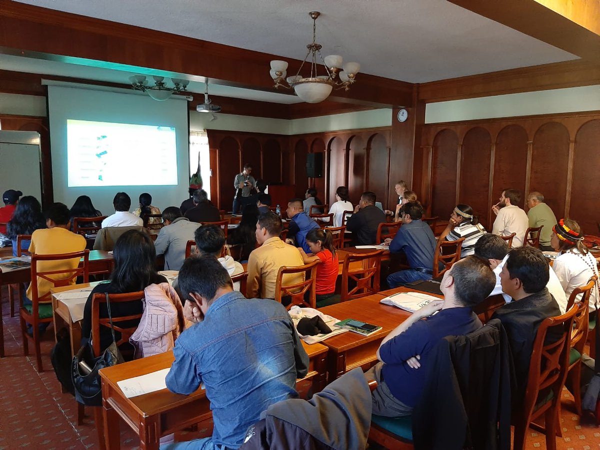 SE4Amazonian's tweet photo. Continuamos con el taller del proyecto #SE4AMAZONIAN. Trataremos temas como el uso de #tecnologías y herramientas para los procesos de #mapeo participativo.
#SE4ALL #sustainable #renewableenergy #Ecuador #Amazon 
@tratural @ZEFbonn @UniBonn @GIUB_Research @centrosur_ec @EEASA_RCN https://t.co/KZ6swyCzqv