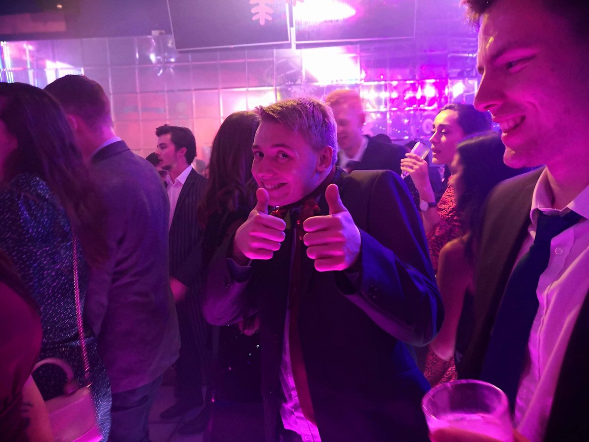 Cal_Swift's tweet photo. When you’ve peaked on a night out but you know your Uber home is 2 mins away https://t.co/LF6zQhoPYc
