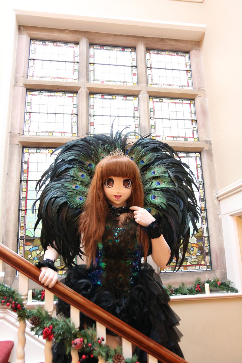 Who me??? A show off... surely not!
Outfit in all its magnificence by <a href="/Sequinshowstop/">Sequin ShowStoppers</a> 📷 <a href="/CloudTied/">Cloud Tied</a> (I think)
#AnimeGirl #kigurumi #animegao #kiglife #ukxmaskigmeet