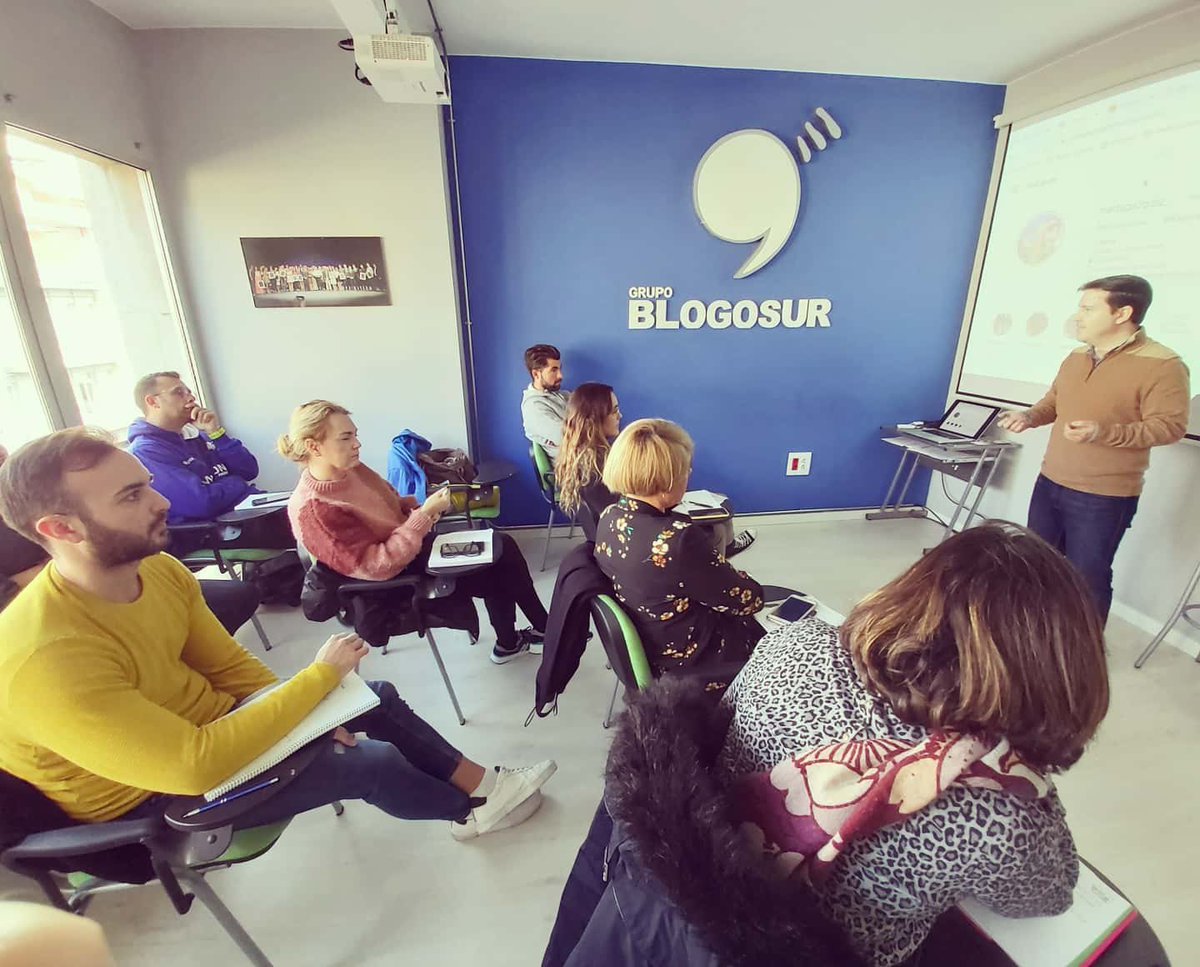 PPSantos_S's tweet photo. Más alumnos, más formación, más @Blogosur. 🙌
#CMBlogosur #TDSActualidad #CursoRedesSociales #CursoCommunityManager https://t.co/2mdJp3cFd7