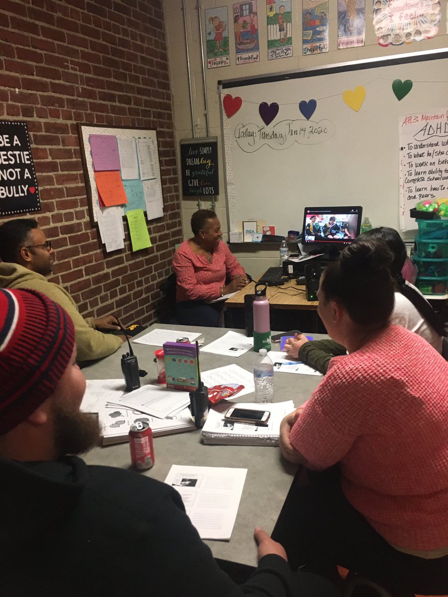 Leahy_School's tweet photo. Kicking off the long weekend with some deep dives into data and vertical planning. Staff collaboration with student success at the forefront... #havefunworkinghard @Leahy_School @LPS_Education @momentaed https://t.co/IUenAmXob7