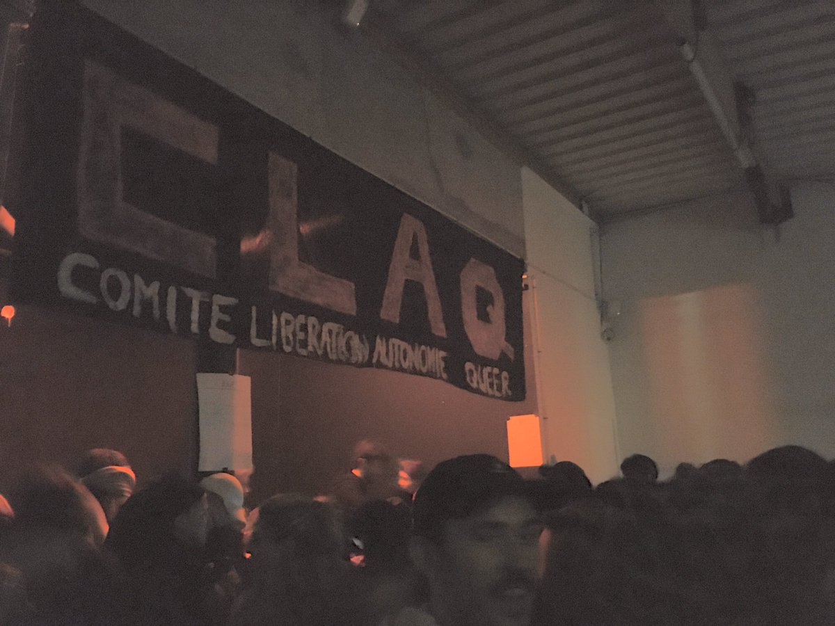 Malo2675's tweet photo. Présent•e•s au Garage Mu avec le #CLAQ en soutien aux grévistes de l’hôtel Ibis Batigolles qui luttent depuis 6 mois. Un modèle de courage et de lutte ! On ne lâche rien ✊️ https://t.co/xuPNSj6JUH