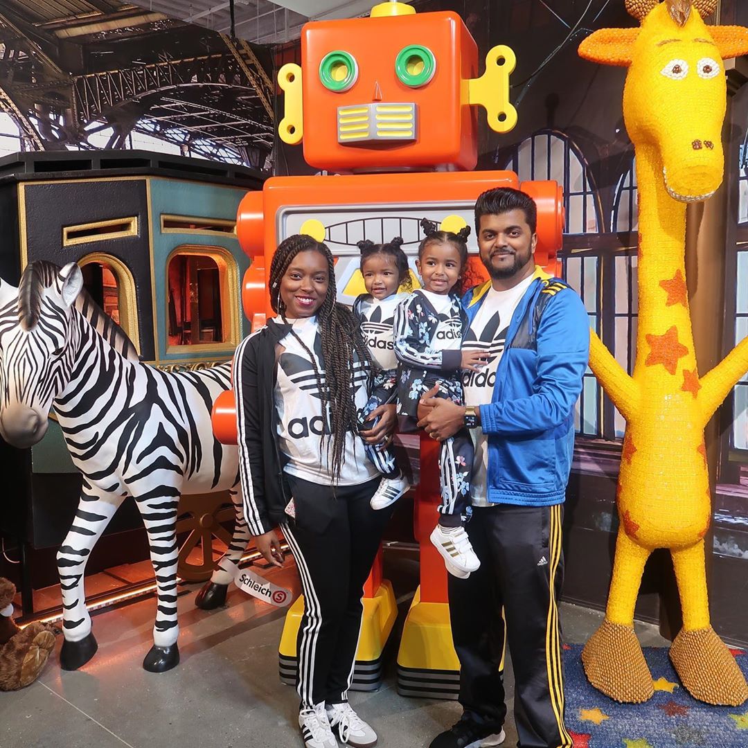 There's fun to be had for the whole family! ❤️What do you have planned for this long weekend ahead? Spend it with us! 

Tickets available at toysrusadventure.com #ToysRUsAdventure 📷: @arichandjazzylife
