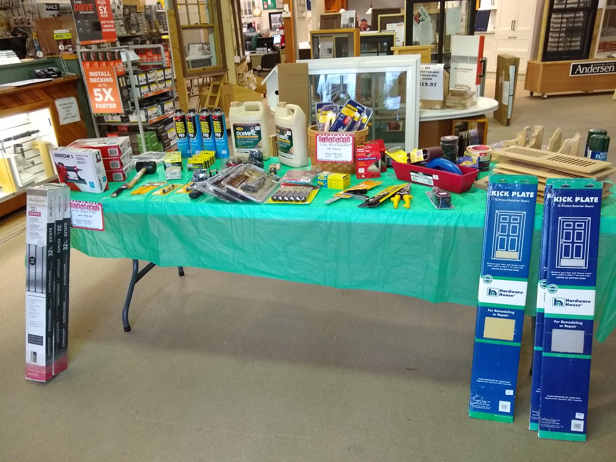 lyndlumberyard's tweet photo. Stop in for savings!!! Winter Clearance Sale going on now!
#tools #windows #doors #deals #clearance #diy #interior #exterior https://t.co/VY7kx7rfwu