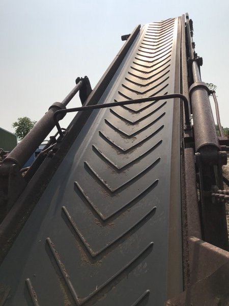 ApolloEquipment's tweet photo. ***GREAT DEAL***

2015 Morbark 3800XL
Offered at:$495,000

Great Condition
CAT C27 Tier II Diesel
800 Horsepower
1600 Hours
Extras:
*Morbark reversing fan with reversing fan on oil cooler
(3) 6" hex screens
(1) 5" hex screen

Call Apollo Equipment Today!
1.800.982.2844 https://t.co/vLzY6xUlfI