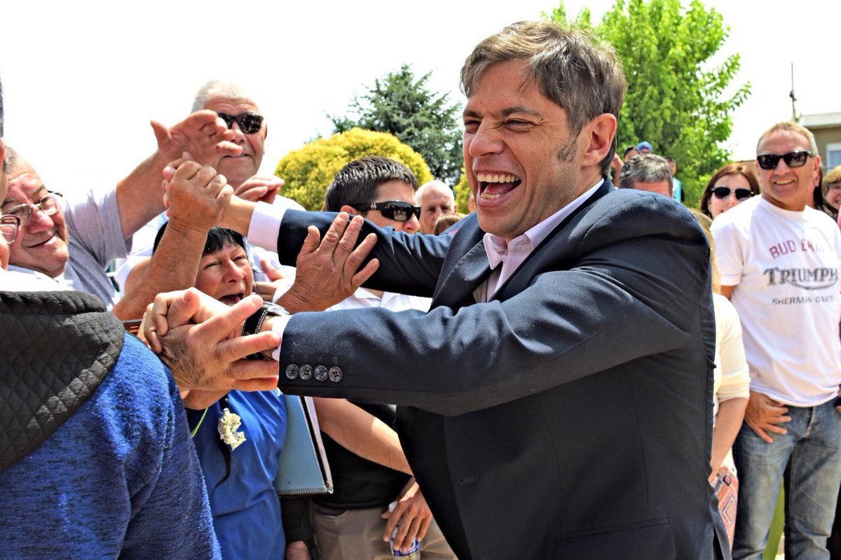 Kicillofok's tweet image. Acompañamos al intendente Julio Marini en la puesta en valor del hogar convivencial Cruz del Sur y visitamos el hospital municipal Eva Perón de #BenitoJuárez. 
Trabajando juntos vamos a recuperar el orgullo de ser bonaerenses.