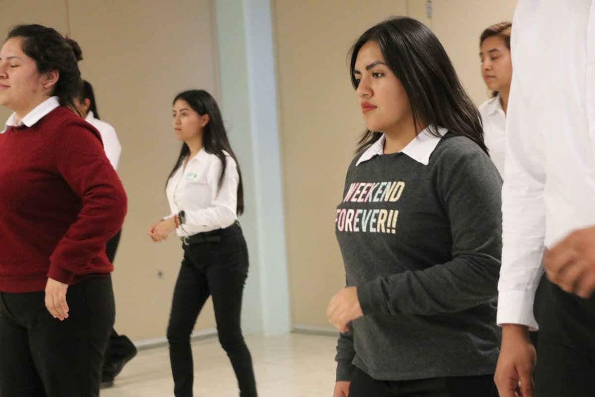 utvco's tweet photo. "Hay atajos para la felicidad, y el baile es uno de ellos": Vicki Baum.
Estudiantes de las carreras Tecnologías de la Información 👩‍💻👨‍💻 y Gastronomía👩‍🍳👨‍🍳 realizan tutorías de baile de salón , actividades culturales que fortalecen una #EducaciónDeCalidad. https://t.co/OTGhxQmY9R