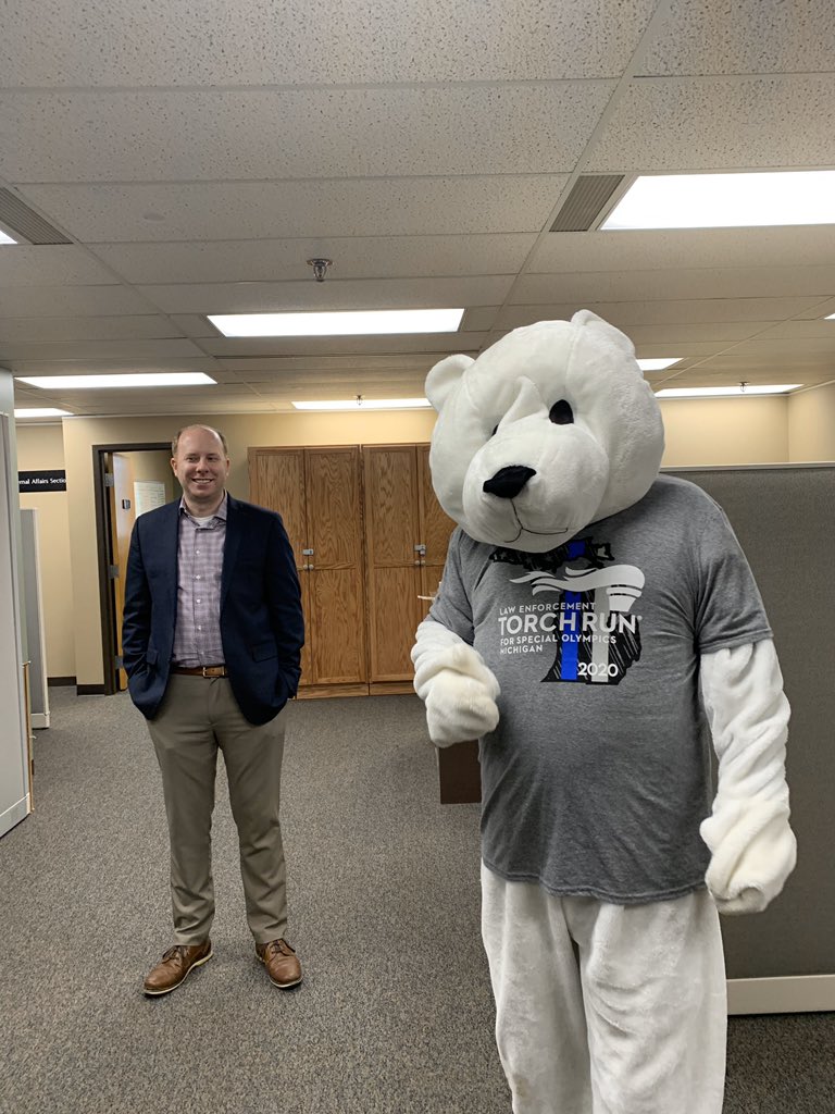 RobertLeduc12's tweet photo. Had a great time today recording our Field Days podcast with @straubg1  @ChrisGautz and @JoelleCraddy always a pleasure to talk about LETR and Special Olympics. Thank you again guys @MDOCCFA @MichiganDOC @HeidiWashington @SpOlympicsMI @LETRforSO @karensolgot1 @MRFSgambati https://t.co/W1ynDjo5KN