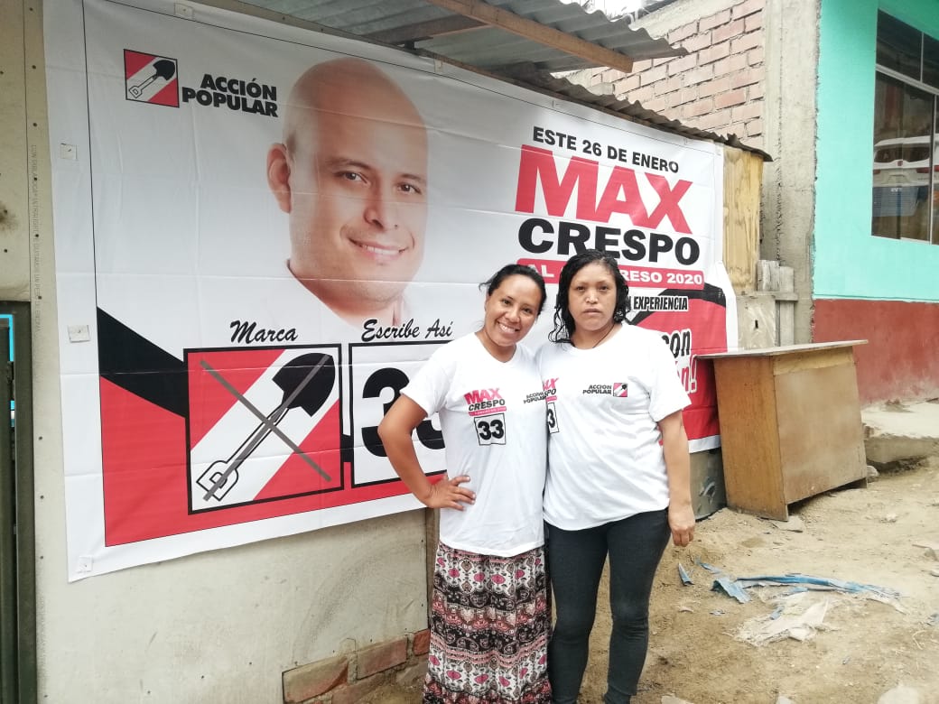 CrespoAp's tweet photo. Vecinos de Santa Rosa, San Juan de Lurigancho, apoyando al Equipo 33 en la difusión de una opción que busca renovar la política.

#AP #Max33 #Accionpopular #EleccionesCongresales2020 https://t.co/DErvXw8Ius