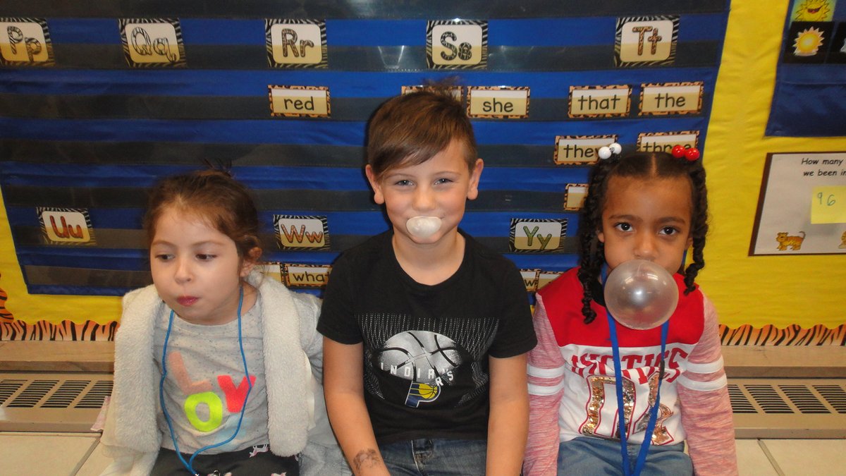 angie_spurgeon's tweet photo. The students learned "How to Blow a Bubble" with bubble gum and then wrote about it.
#Wearewayne @Robeyrockets #stickyfun https://t.co/Vbw5NshAYW
