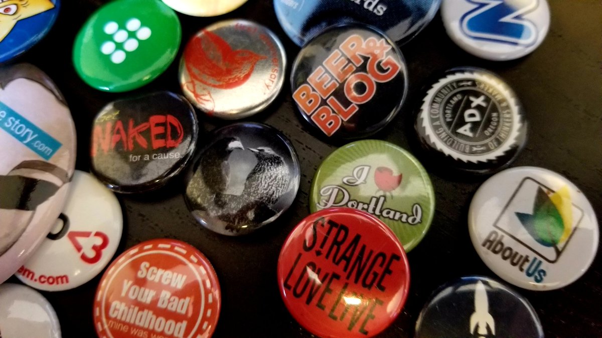 mediaChick's tweet image. Found my button collection! Just in time for tonight's first @beerandblog reunion 😎 See you there? Bit.ly/BnB2020RollCall