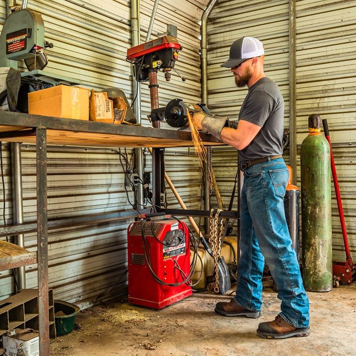 justinboots's tweet photo. Work and walk with confidence in this Warhawk™ nano comp toe #JustinWork boot. Tap the link to shop https://t.co/7EMmp6IZwh. #JustinBoots https://t.co/1oVERUYR6Z