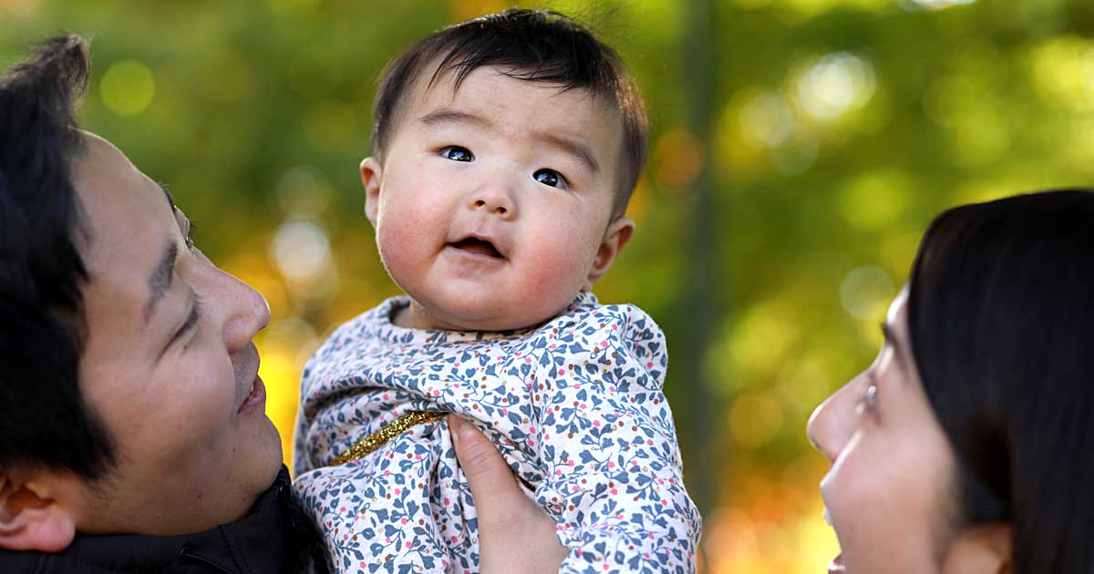 Kanji Harada LL.M. ’20 and his wife, Honami Harada, with their daughter, Mei