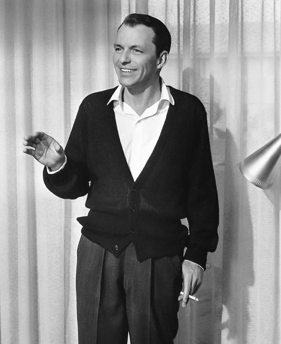 cjubarrington's tweet image. Frank Sinatra on the set of Ocean’s 11 (1960)