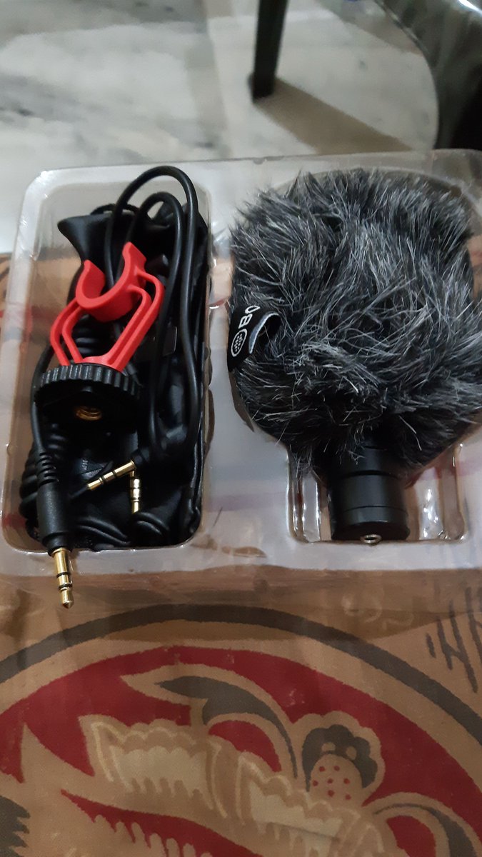 chandan2125's tweet photo. I ordered canon g7x mark2 from @AmazonindiaIn and delivered Boya microphone. @AmazonindiaIn you not given me camera then where I use a microphone. still not receive and dont know i'll or not .Thanks @AmazonindiaIn for giving poorest service ever and such experience. #bycotamazon https://t.co/UXjtNAdEP5