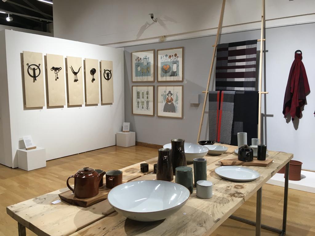 MakersWales's tweet photo. AELWYD - Towards a contemporary Welsh interior. Opens tomorrow (Saturday) at 11.30am, please join us and see this wonderful new exhibition!
#aelwyd #exhibition #interiordesign #interiorinspiration #buy #welshdesign #forthehome #inspired #welsh #craft #makerswales #cardiffgallery https://t.co/JoFr41LIt8