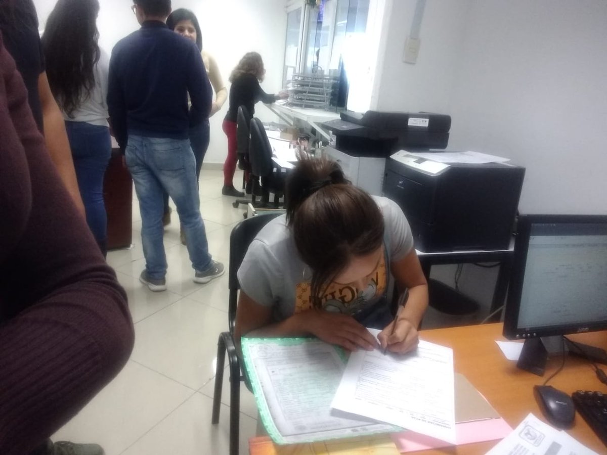 Parte de nuestra labor con las usuarias es  el acompañamiento hasta la obtención del documento que acredita legalmente el cambio de identidad y éste conlleva un asesoramiento en todo momento.
Gracias por confiar en el equipo de Casa de las Muñecas Tiresias A.C