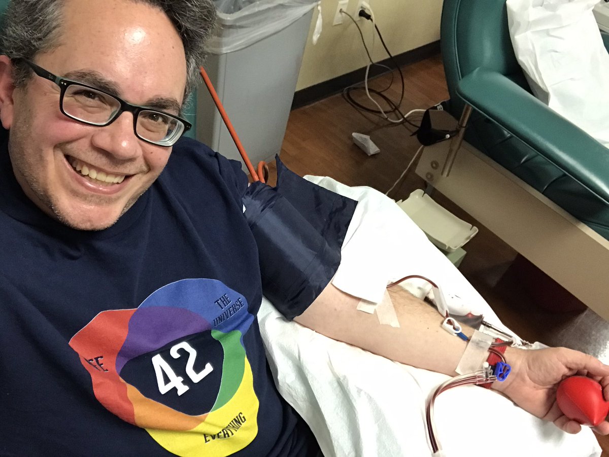 DeathFox99's tweet photo. My first @CarterBloodCare #PlateletDonation for 2020, while wearing my new #HHGTTG shirt. Jealous? 💪🩸👍
#GiveForLife #CarterBloodCare #Platelets #PlateletDonor #22Gallons #TwentyTwoGallons #GiveBlood #UltimateAnswer #Life #TheUniverse #Everything #FridayFridayFriday #Selfie https://t.co/EnNwPl5FfK
