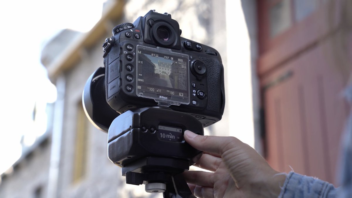 The_Crowds's tweet image. Create smooth panning motion with this affordable motorized pan head. Circle is compact, easy to use and precise. Check it out today on #Kickstarter - buff.ly/2NfQjNg #camera #camerapan #panning