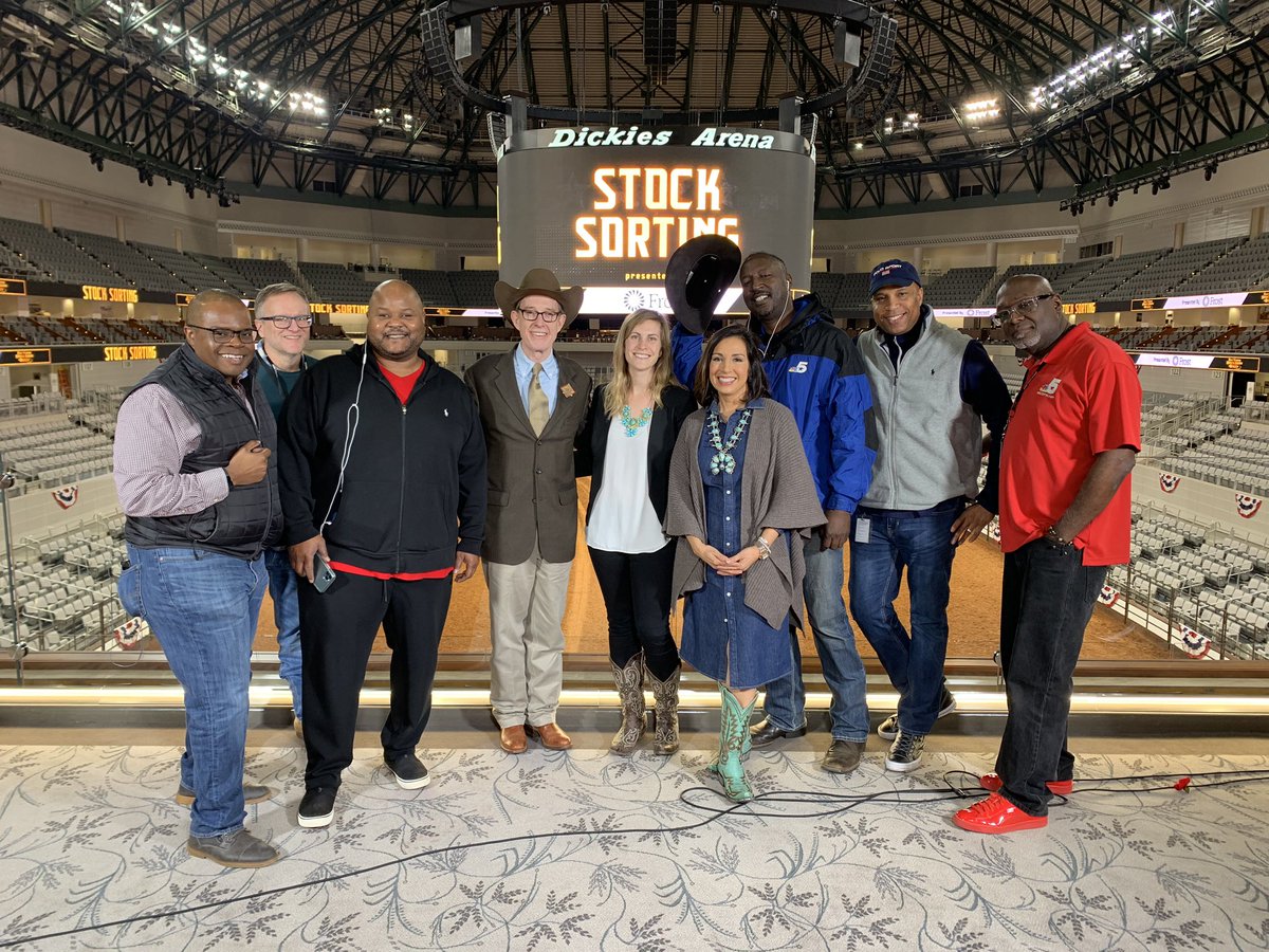 DeborahNBC5's tweet photo. Proud as a 🦚 😊
We did our show this morning from @DickiesArena for opening day of the 2020 @fwssr. This group of incredible people &amp; so many more made it magic!!! @LarryNBC5 @NBC5PhotogKevin @PhotogCJNBC5 @PhotogDHNBC5 https://t.co/WdNpTvW1TK