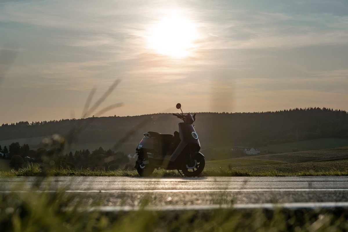 Where are you and your NIU watching the sunset this weekend? 😍

📷 4drei.eins

#goelectric #ElectricVehicles