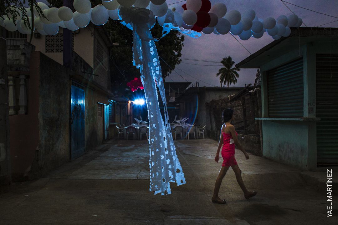 Thank you to #WPPh2019 Photo Contest winner Yael Martínez (<a href="/YaelMtzV/">Yael Martínez V.</a>) for sharing his long-term project‘ The House that Bleeds’ on our Instagram feed this week. Take a look back, here: bit.ly/2DjrIiY