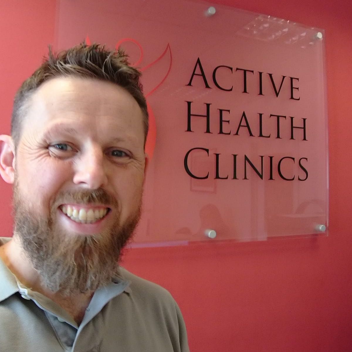 ActiveHealthUK's tweet photo. 🐶When Stuart is not in the clinic he volunteers as a puppy socializer for the police. That's just one of the interesting insights we got when interviewing Stuart the other day... and guess what, we filmed the entire thing 😜 https://t.co/dPHfReswrB