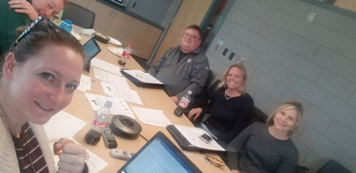 APWAMichigan's tweet photo. MI-APWA Membership and Outreach meeting...Making plans and promoting Public Works!  #apwa #miapwa https://t.co/KpTbqXGrr4