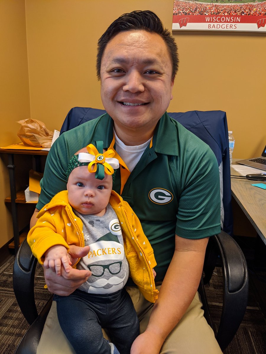 AlisaLor1's tweet photo. Getting ready for a @packers win on Sunday! #GreenBayPackers #GoPackGo https://t.co/dvQNJZs10T