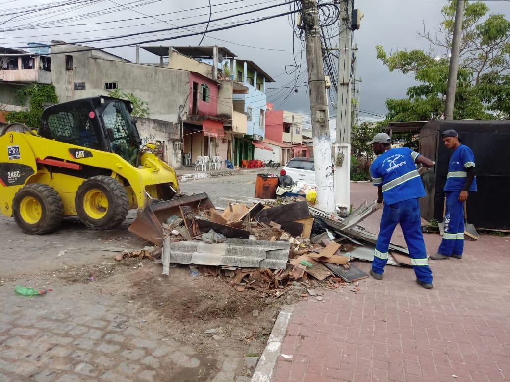 limpatech's tweet image. Remoção mecânica de entulhos nos bairros Barra de Macaé e Novo Horizonte.

Os serviços não param na nossa cidade #PorumaMacaemelhor @draluiziojunior