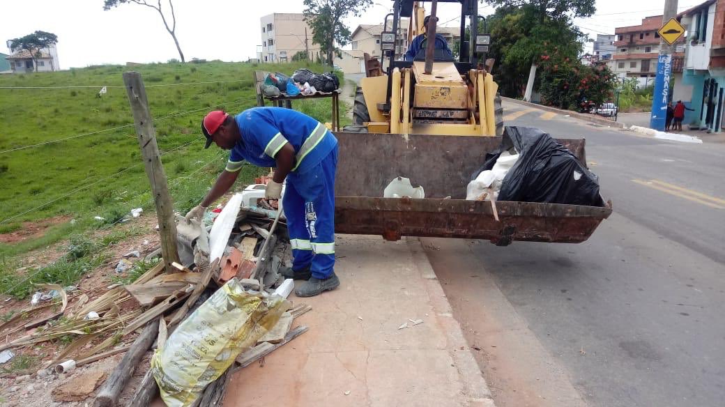 limpatech's tweet image. Remoção mecânica de entulhos nos bairros Barra de Macaé e Novo Horizonte.

Os serviços não param na nossa cidade #PorumaMacaemelhor @draluiziojunior