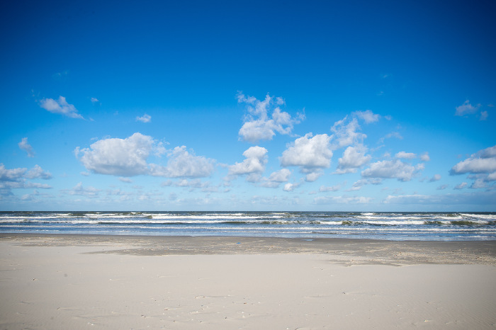 vvvameland's tweet photo. Lekker een weekendje weg? Boek nu: https://t.co/y5nghIlIie #Ameland! https://t.co/dJxKZctY45