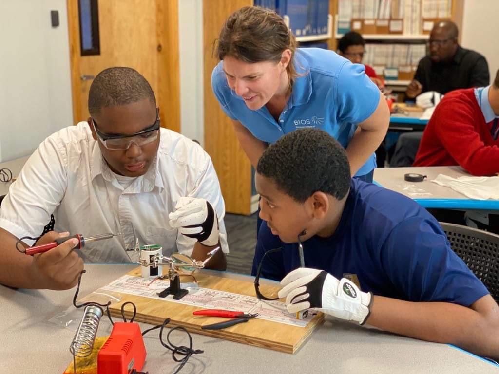 BIOSstation's tweet photo. With support from lead sponsor @RenReinsurance BIOS held a "Tools of Ocean Exploration" workshop yesterday to kick off the 2020 Mid-Atlantic Robotics IN Education (MARINE) program.

#marinerov #hacktheocean #oceanrobots
@DrAndrewThaler 
@OverviewCollect 
@connectechbda https://t.co/AvMOU9V6kt