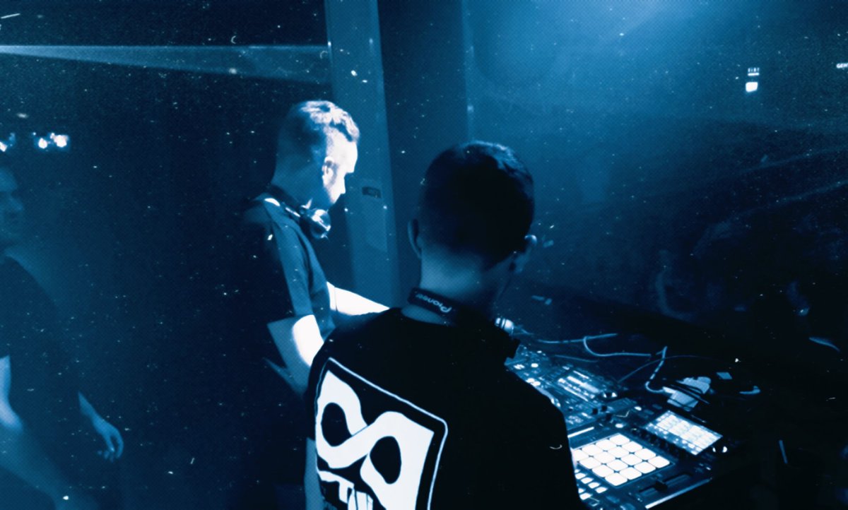 lostfocusuk's tweet photo. Groovin ⚡ https://t.co/vVbBq97D8B