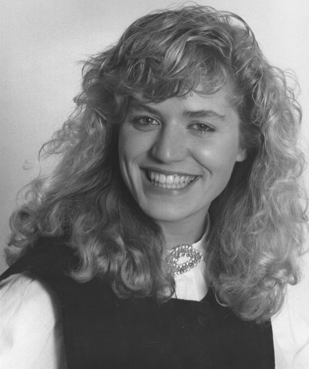 TaprootTheatre's tweet photo. Share your 80's hair style pics (or your parents?) with us and we'll RT and DM you a 10% off discount code for STEEL MAGNOLIAS tickets! Tag @TaprootTheatre and hashtag #blastfromthepast #TTCsteelmagnolias
.
.
Photos: Karen Lund
.
.
#steelmagnolias #taproottheatre #80sHair https://t.co/cCSot8vIUJ
