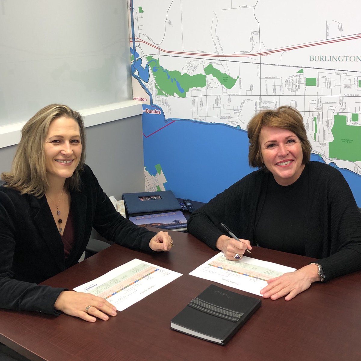 MariannMeedWard's tweet photo. It’s important all levels of gov’t work together to keep you well-informed on city issues. On updating #BurlON’s OP &amp; examining our Downtown MTSA/UGC designations, MPP McKenna &amp; I will be working together for citizens as this complex process continues. https://t.co/mD1EmyTpvO https://t.co/ib03jZGoSM