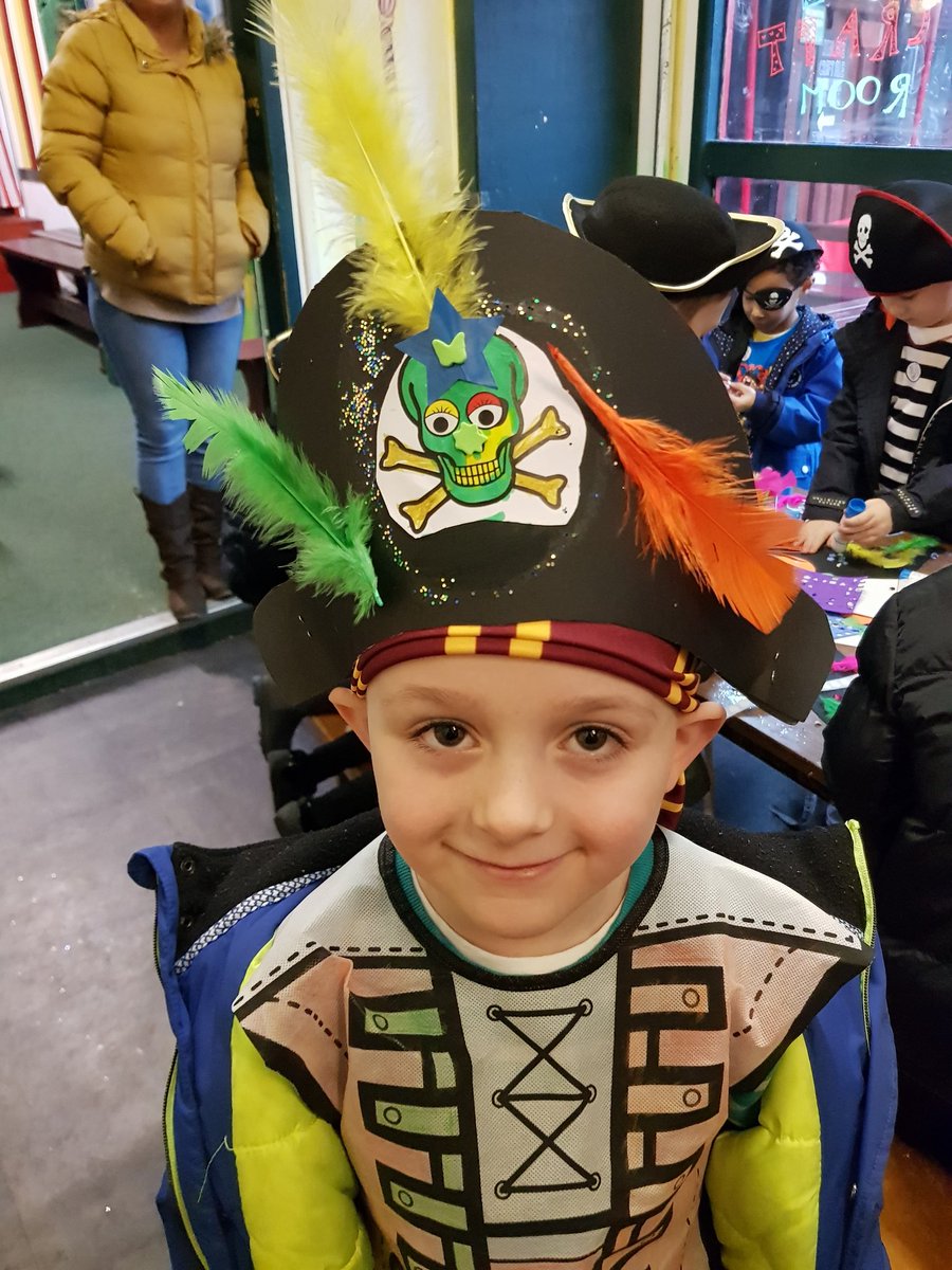 PentrerGraig's tweet photo. #pirates @GowerHeritage #pgpspaceships #pgphum #pgpoutdoorlearning https://t.co/U2Y1Vpsqx0