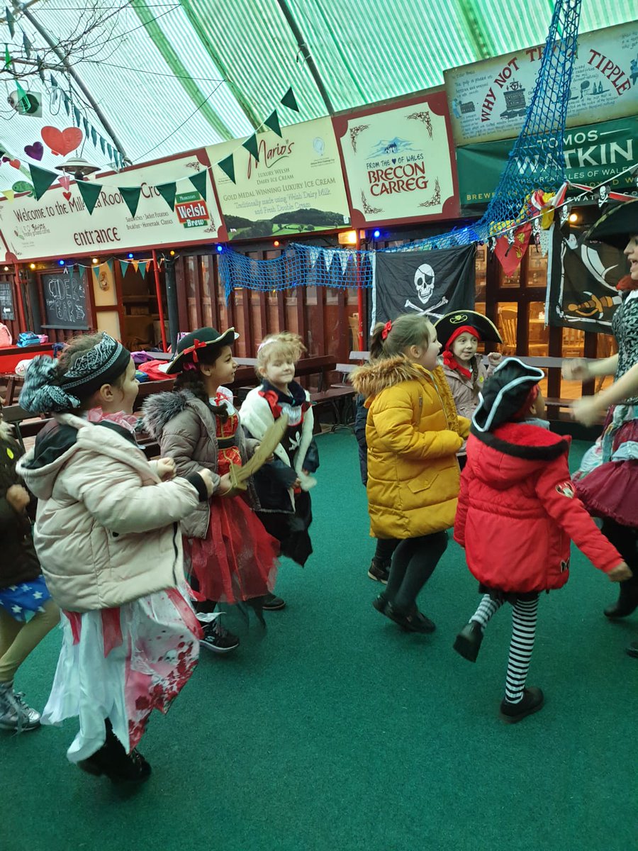 PentrerGraig's tweet photo. #pirates @GowerHeritage #pgpspaceships #pgphum #pgpoutdoorlearning https://t.co/1m33cdzn64