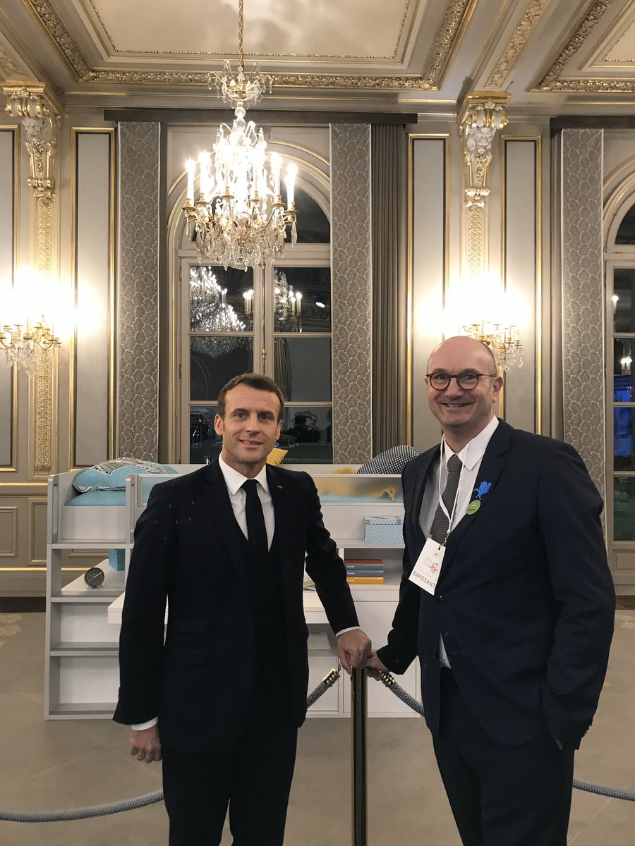 Et bien voilà ! <a href="/GautierFrance/">Gautier</a> commence ses 2 jours à l’élysée ! Vive le Fabriqué en France