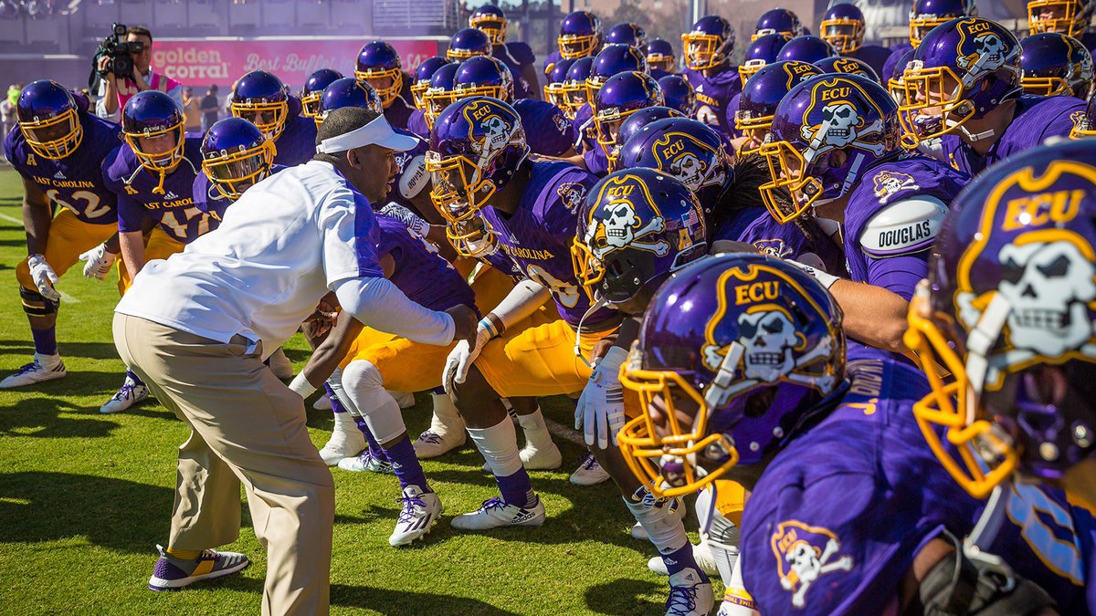 #AGTG Blessed to receive the opportunity to play football at THE East Carolina University <a href="/Thweattster32/">Byron Thweatt</a> <a href="/ECUPiratesFB/">ECU Football</a> #PirateNation ☠️☠️
